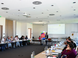 Foto der Teilnehmer und Teilnehmerinnen